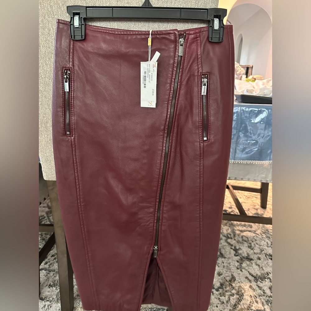 Skirt midi leather
